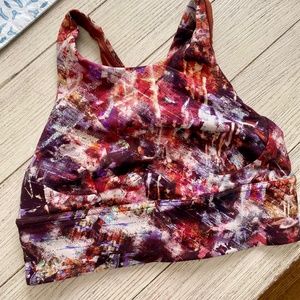 Lululemon sports bra